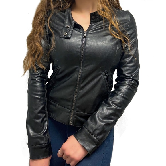 Vintage Point-Zero Laced Back Faux Leather Jacket - Picture 5 of 6